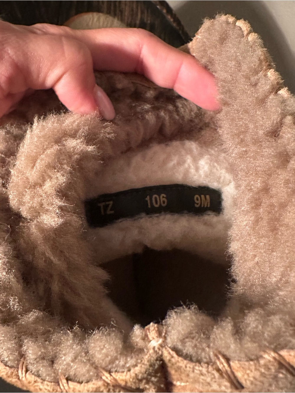 Salvatore Ferragamo Beige Fur-Trimmed Winter Boots - Picture 3 of 8